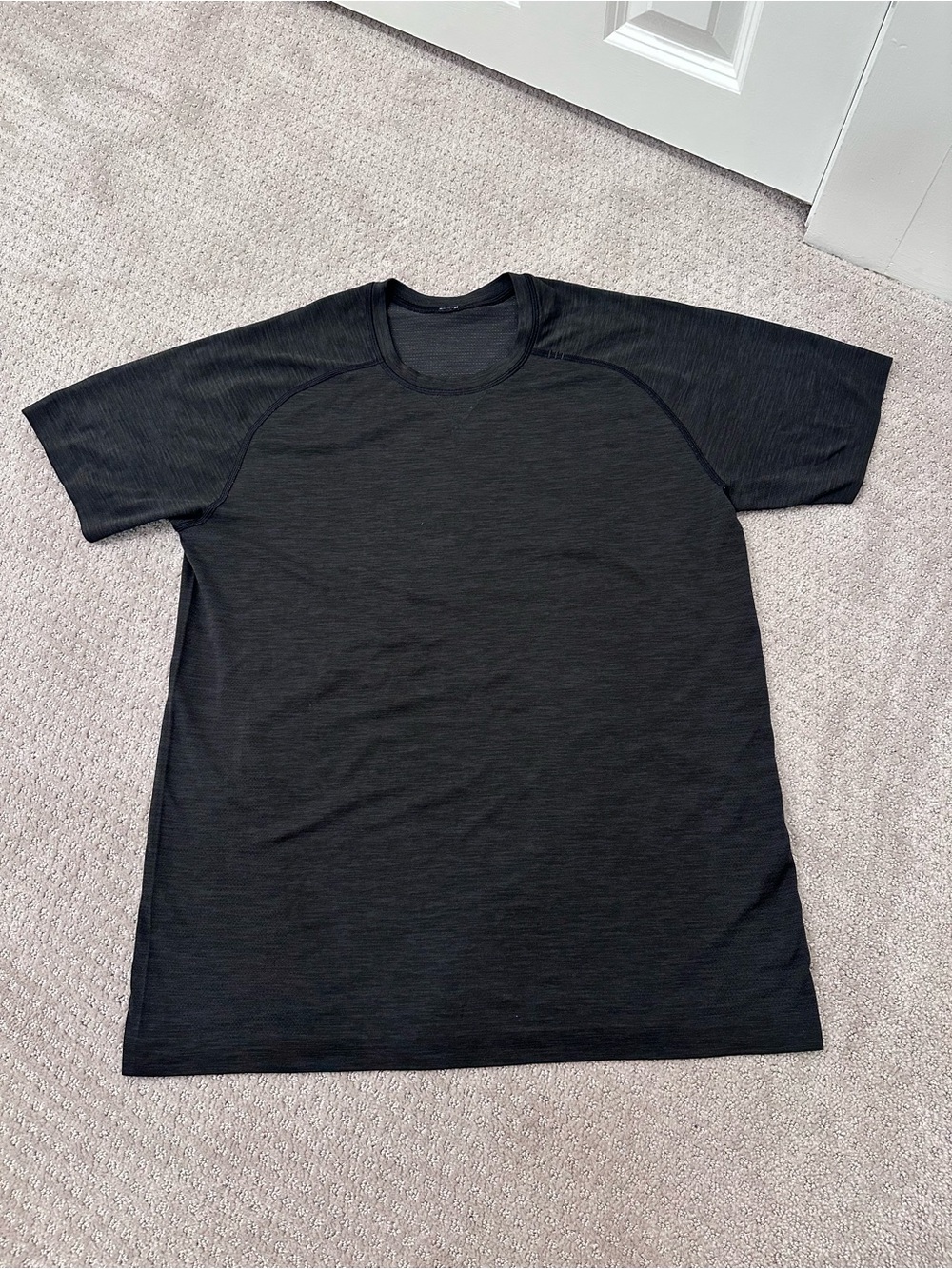Lululemon Men’s Metal Vent Tech Short Sleeve Shirt Black Athletic
